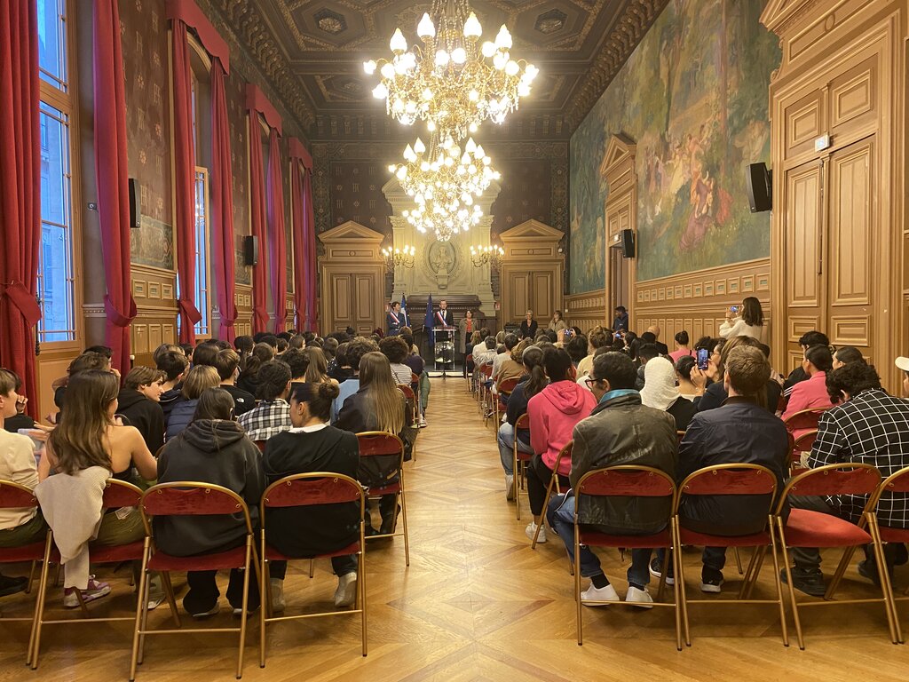 Remise du diplôme du brevet le 5 octobre 2023 à la Mairie du 11ème dans la salle des mariages